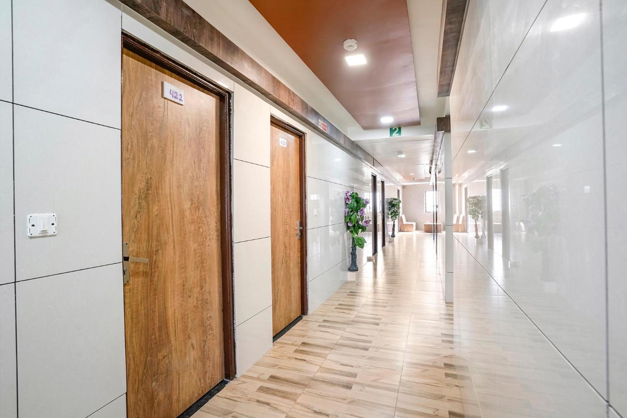 Fabhotel Galaxy I Αχμπανταμπάντ Εξωτερικό φωτογραφία