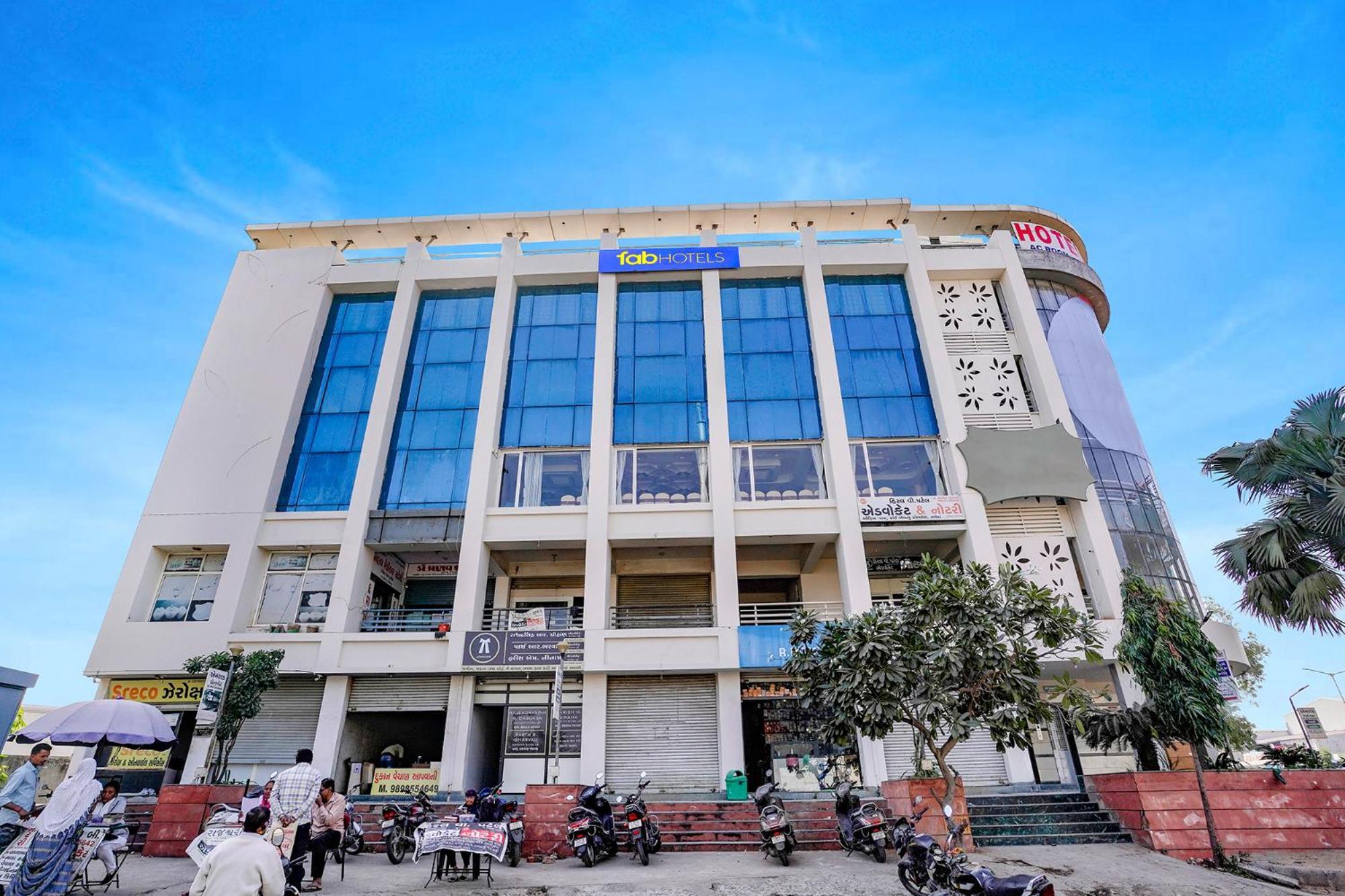 Fabhotel Galaxy I Αχμπανταμπάντ Εξωτερικό φωτογραφία