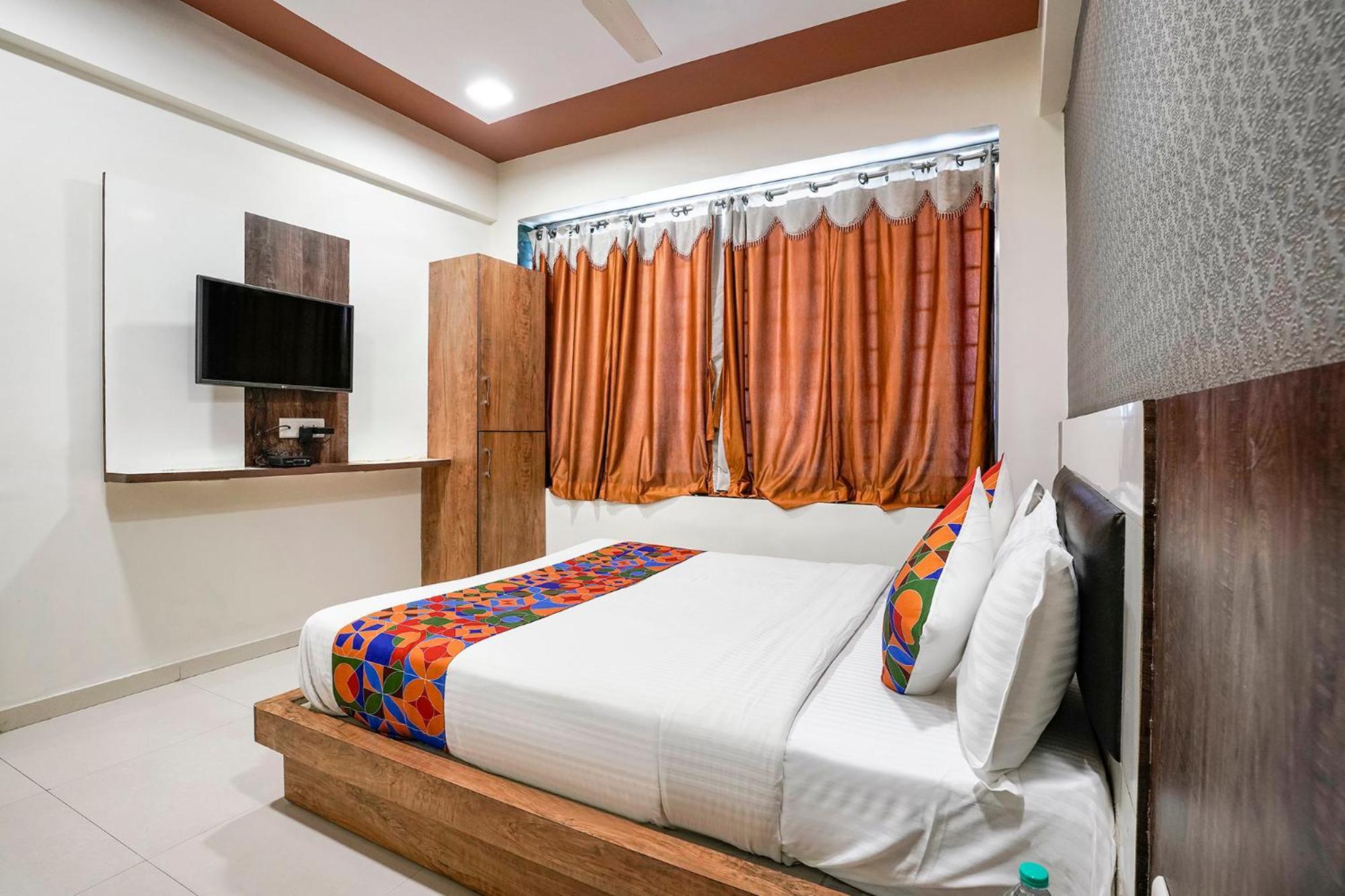 Fabhotel Galaxy I Αχμπανταμπάντ Εξωτερικό φωτογραφία
