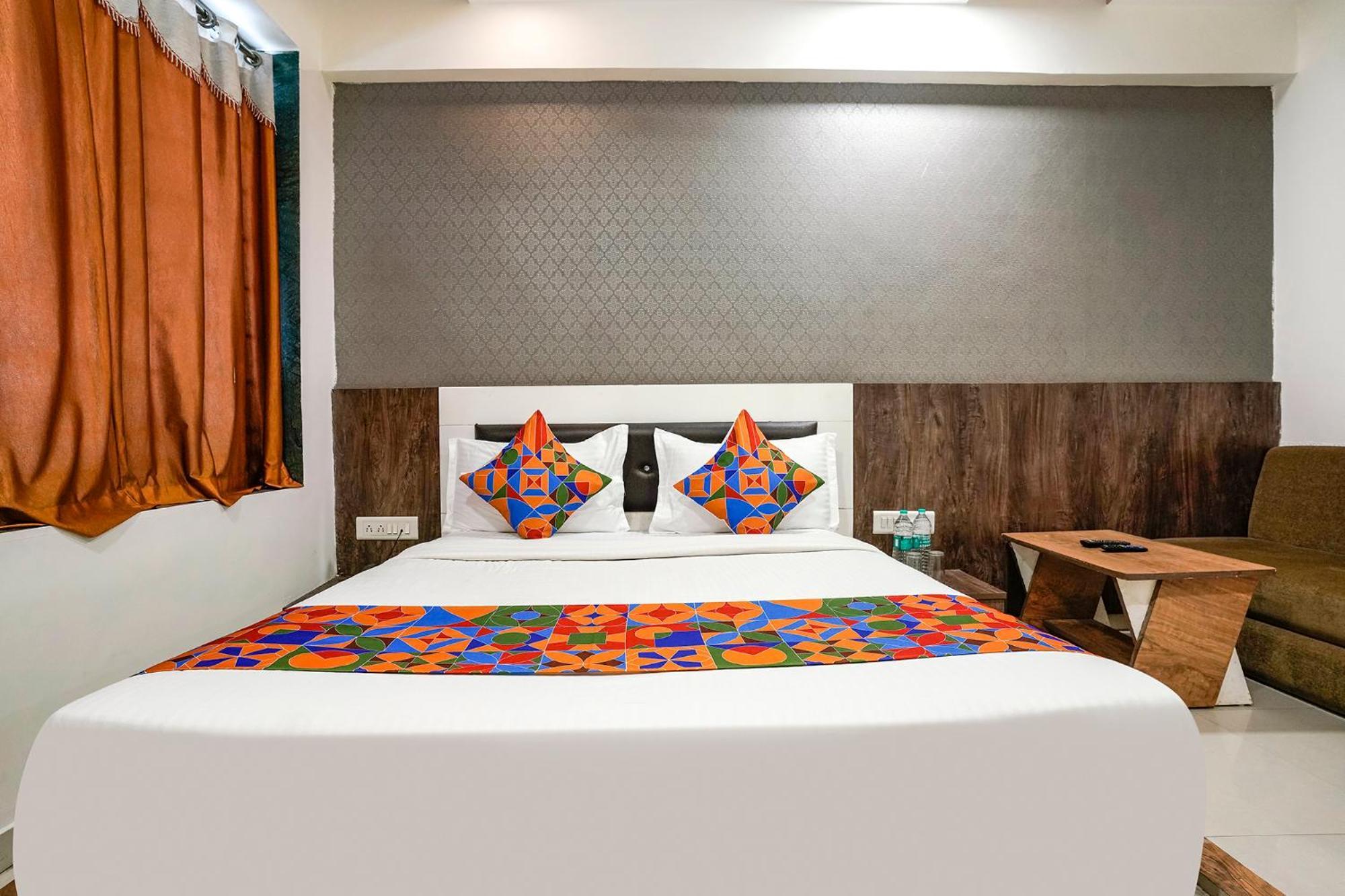 Fabhotel Galaxy I Αχμπανταμπάντ Εξωτερικό φωτογραφία