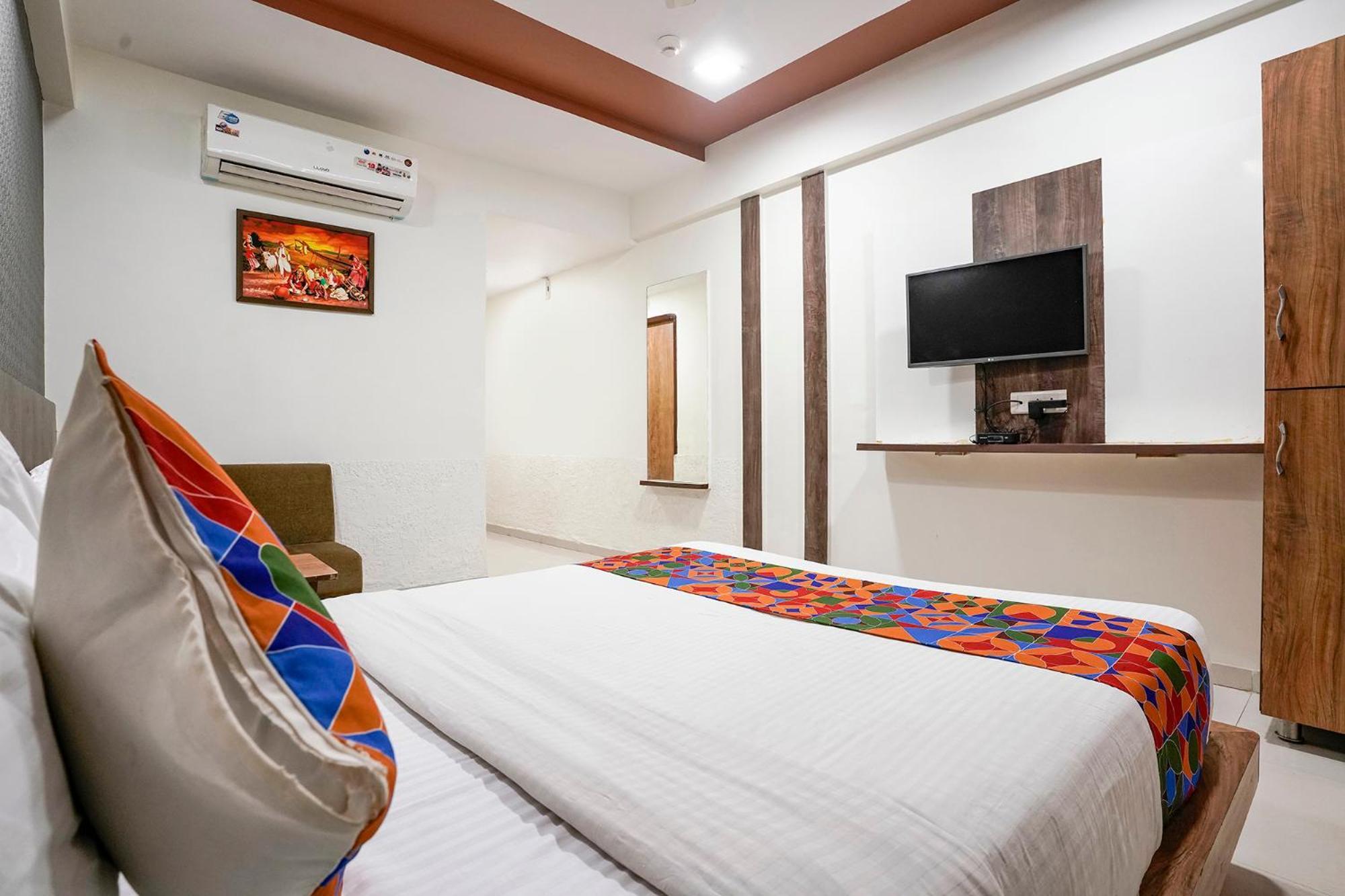 Fabhotel Galaxy I Αχμπανταμπάντ Εξωτερικό φωτογραφία
